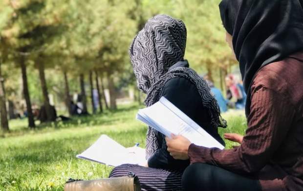 فحش این کار هم به جمهوری اسلامی می‌دهند!