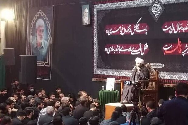 حضرت فاطمه (س) الگوی جوان مومن و انقلابی
