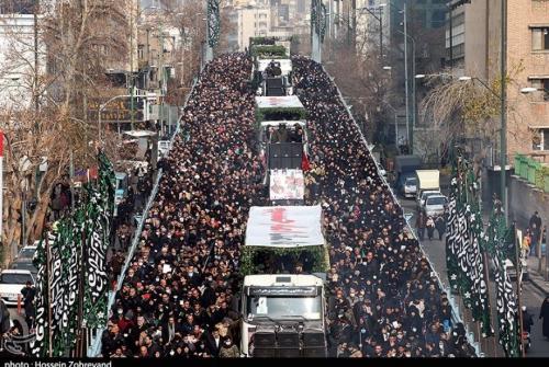  تشییع پیکر مطهر ۴۰۰ شهید گمنام در کشور/ آسمان ایران به عطر «ایثار و شهادت» معطر شد + فیلم وتصاویر