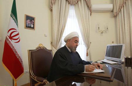  تسلیت روحانی به مناسبت ذرگذشت خانم قمشه ای