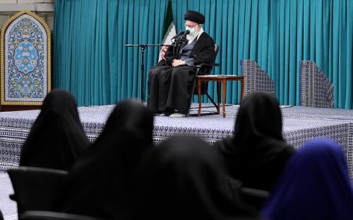  فیلم/دغدغه‌ها از زبان بانوان در دیدار با رهبر انقلاب