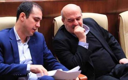 جاسوس دوتابعیتی دست پیش گرفت