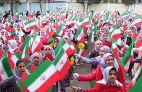  طنین گلبانگ انقلاب در مدارس سراسر کشور