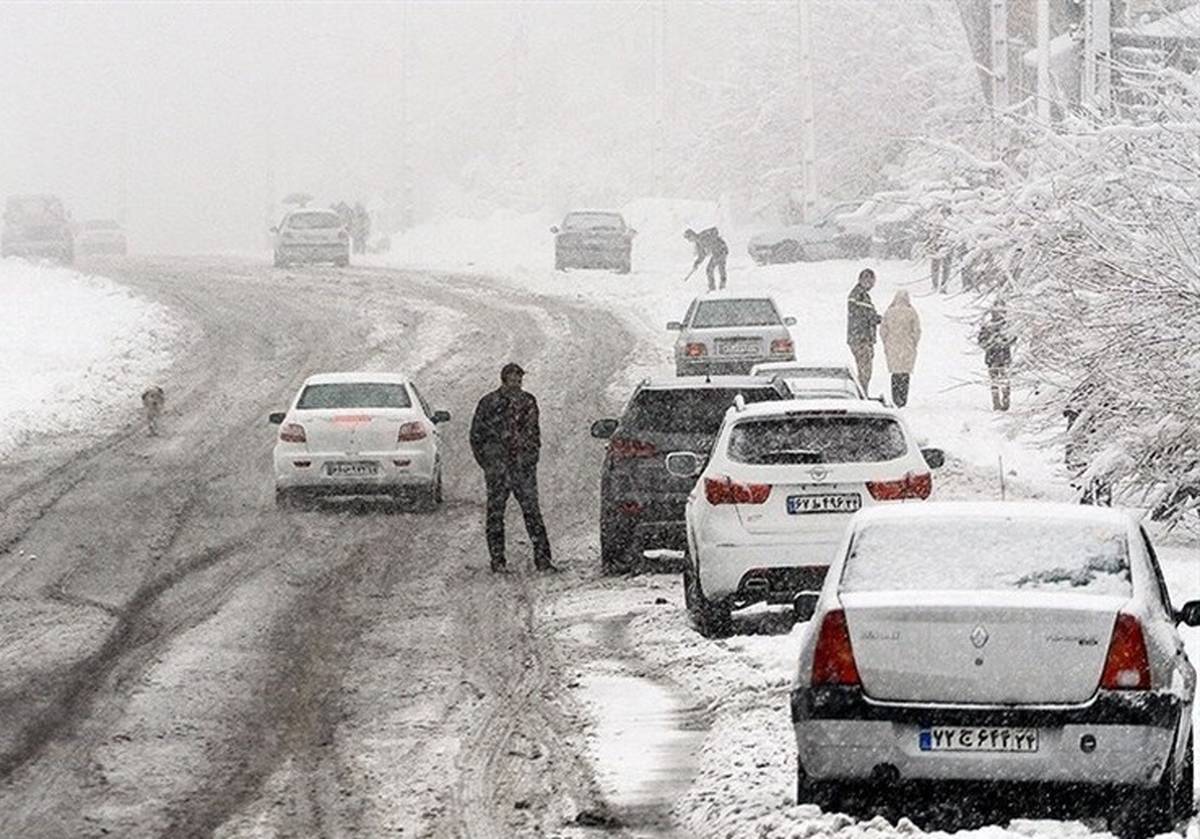  بارش برف و باران در جاده‌های ۹ استان/ مسدود شدن ۳ محور مهم