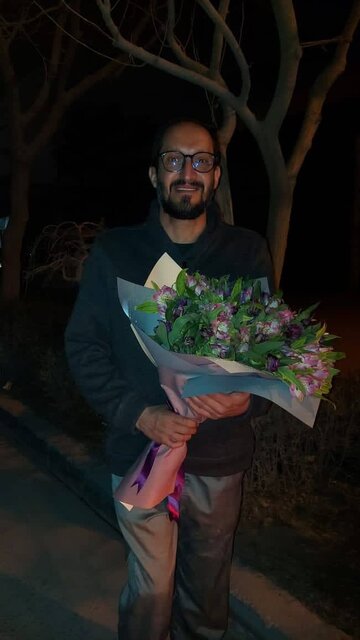 یک عکاس مطبوعاتی آزاد شد