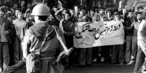 انقلابیون ۵۷ مؤدب‌ بودند یا اغتشاشگران سال ۱۴۰۱؟