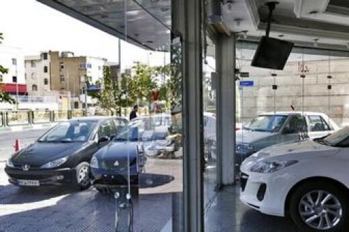  قیمت خودرو در بازار آزاد یکم اسفندماه 