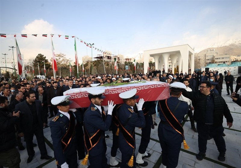 پیکر اسماعیل احمدی تشییع شد + عکس 