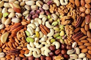  پای دلار در بازار آجیل باز شد