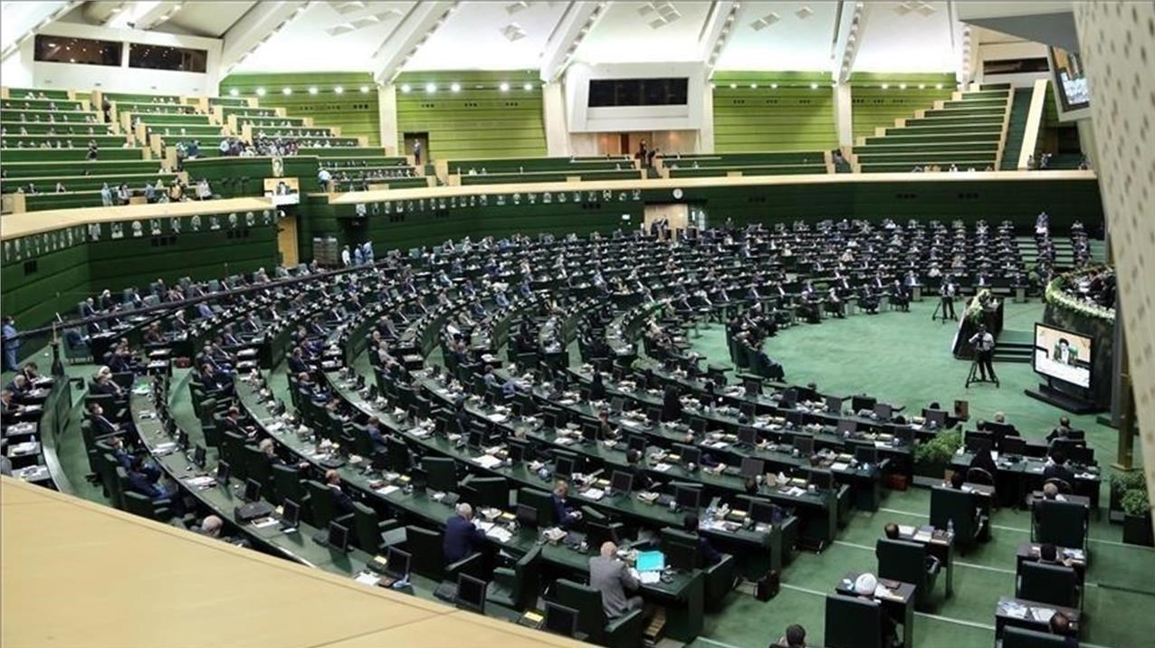  بررسی علت تلف شدن «پیروز» در مجلس
