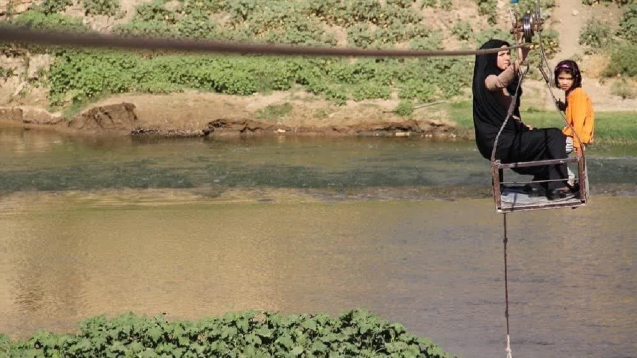  اهالی این روستا انگشت ندارند!