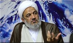  حجاب و عفاف باید در کشور مراعات شود 