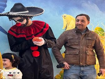  هنرمندان به یاری کودکان شتافتند 