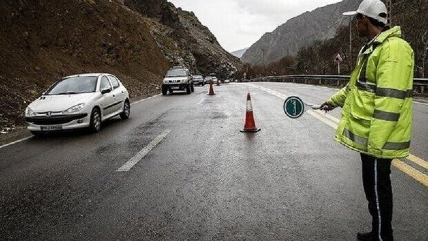 بارش باران و لغزندگی جاده کرج - چالوس