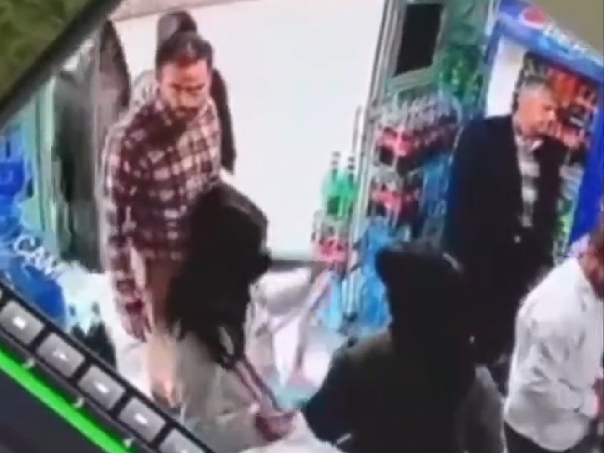 نابغه زمان احمدی نژاد دوباره به بلبل زبانی افتاد