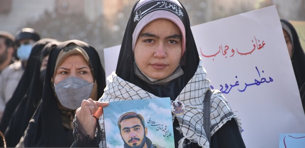 عفاف و حجاب به درستی فرهنگسازی شود