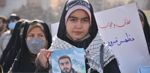 عفاف و حجاب به درستی فرهنگسازی شود