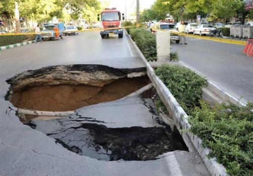 حدود ۲۵ درصد فرونشست‌ها بیش از ۱۰ سانتی‌متر هستند/درگیری ۱۴ کلان‌شهر با بحران فرونشست