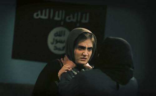 دریافت جایزه بازیگر تازه به شهرت رسیده 