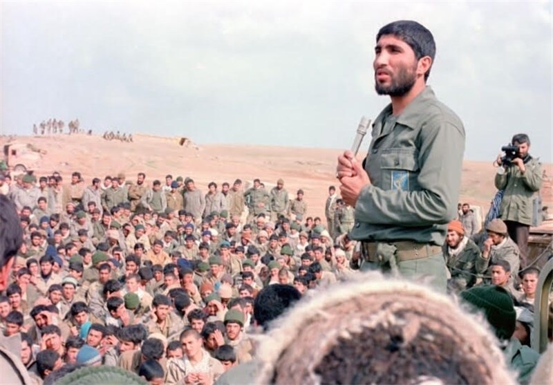 «آقا میگم من تو شهرم»؛ صدای کمتر شنیده شده شهید احمد کاظمى از نخستین پیام بی‌سیم به قرارگاه فتح، هنگام ورود رزمندگان به خرمشهر
