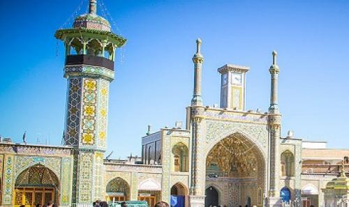 گلباران حرم رضوی در سالروز میلاد حضرت معصومه و روز دختر/عکس