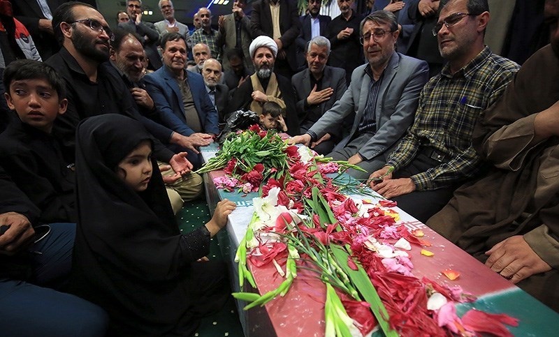  وداع با پیکر مرزبان شهید محمد مهدی احمدی در بجنورد تشییع شهید فردا انجام می‌شود 