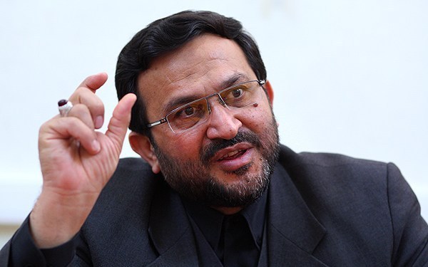 مشاور فرمانده سپاه در واکنش به سخنان روحانی با حامیان ولایت مطرح کرد؛  رفع تهدیدات نظامی به عنوان دستاورد برجام حقیقت ندارد/تعهدات ایران با رفع تحریم ها همزمان نبود