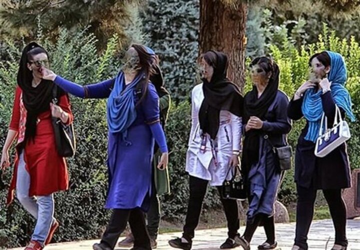 با قانون و زور نمی توان زنان را باحجاب کرد + پنج نکته و جواب به این شبهه