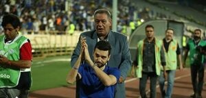 این بازیکن عامل حذف استقلال از آسیا بود؟