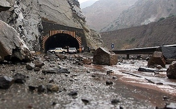 ویدیو / درخواست دختر یکی از مفقودین سیل جاده چالوس