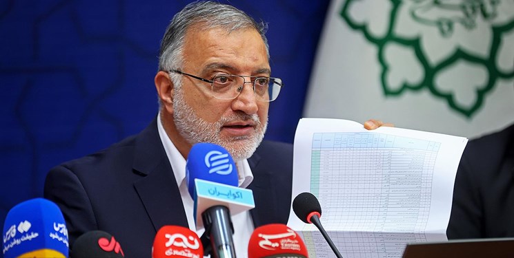  زاکانی از شهرداری تهران نمی‌رود 