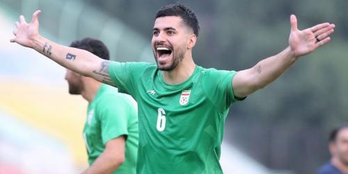  یک هوادار عزت‌اللهی را پرسپولیسی می‌کند؟ 