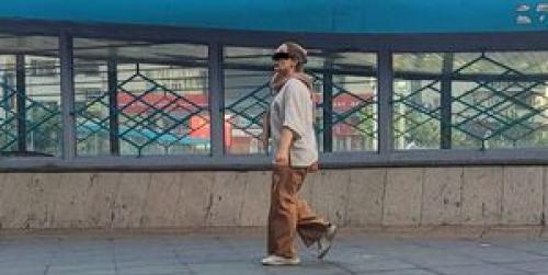 آیا برای برخورد پلیس با افراد بی‌حجاب قانون داریم؟