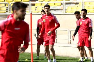  مهاجم اسبق پرسپولیس با یک میلیارد استقلالی می‌شود