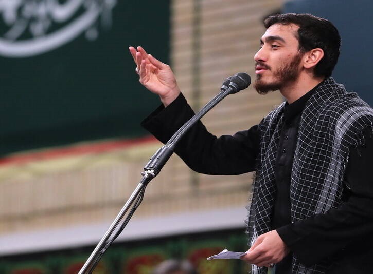  روضه‌خوانی رسولی در شب عاشورا در حسینیه امام (ره)