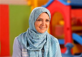  خانم مجری دهه 60 در کنار پسرش 