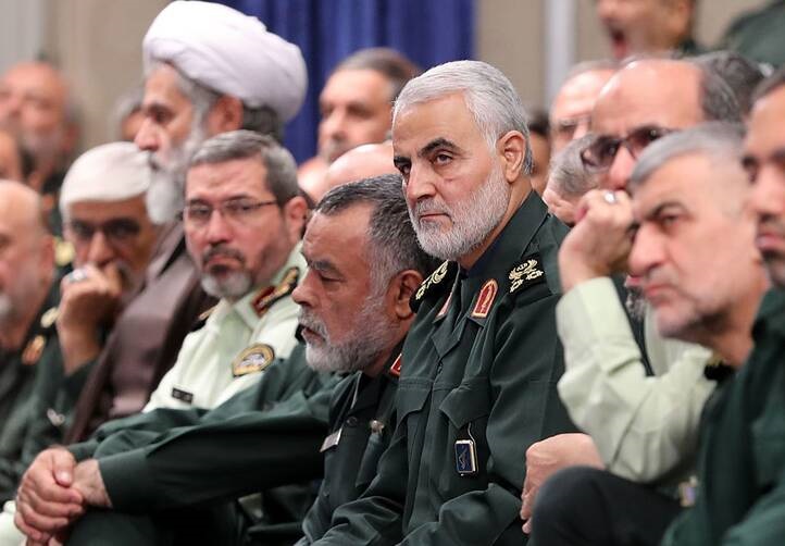 قاب‌های ماندگاری از حضور حاج قاسم در دیدار فرماندهان سپاه با رهبر انقلاب