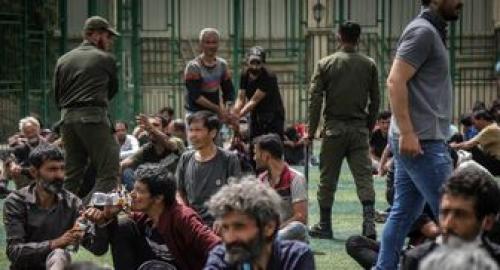  معتادین پر خطر در مولوی جمع آوری می شوند 
