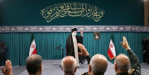  رهبر انقلاب:سپاه بزرگترین سازمان ضدّتروریستی دنیا است / فیلم