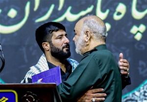 خادم فداکار حرم شاهچراغ پاسدار شد