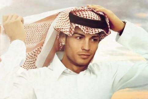  رونالدو "دشداشه" پوش شد 
