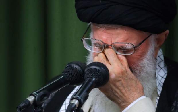 مداحی عربی سوزناک در حضور رهبرانقلاب