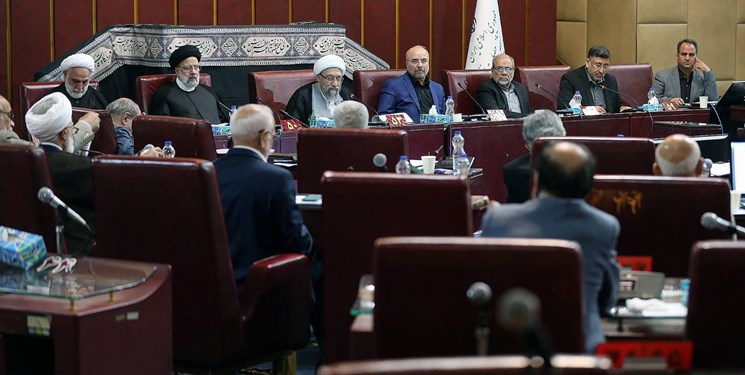  مهر تایید مجمع تشخیص بر افزایش استقلال سیاست‌گذار پولی 