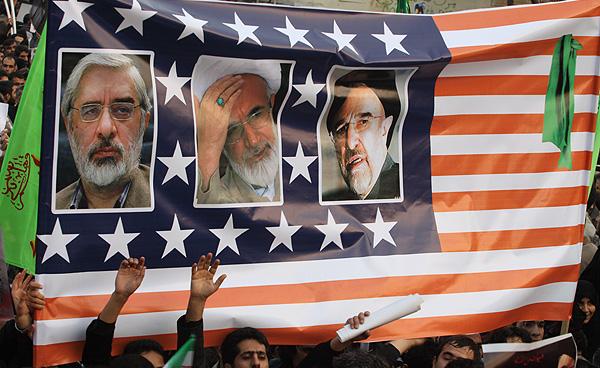 در سر هزار فتنه نیرنگ‌های رنگی!