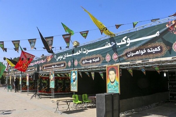  فیلم/ پذیرایی دو بازیگر معروف از زوار اربعین