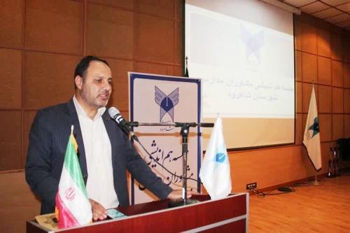 دانش‌آموزان در بازدیدهای منظم امکانات دانشگاهی را از نزدیک ببینند 