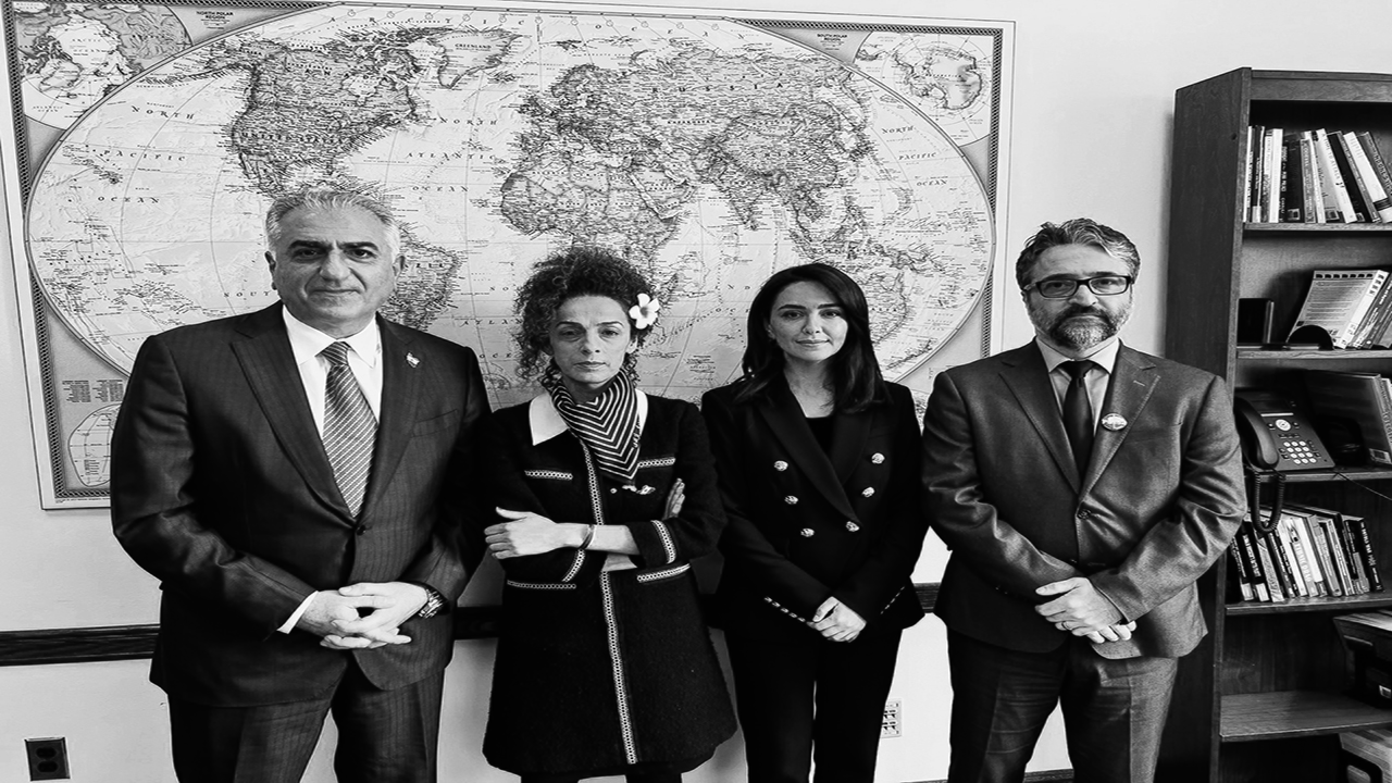 لیدرهای اپوزیسیون افراد بی‌مایه‌ای هستند