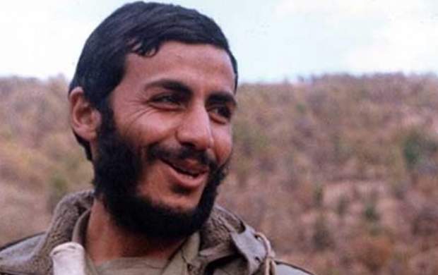 منبری معروفی که شهید همت را در قبر گذاشت