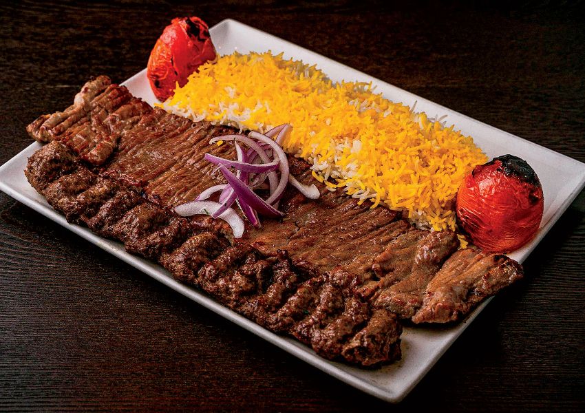 در این مدرسه برگ و چنجه بخورید!