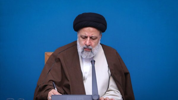  واکنش جهرمی به مخالفت رئیسی با طرح شفافیت